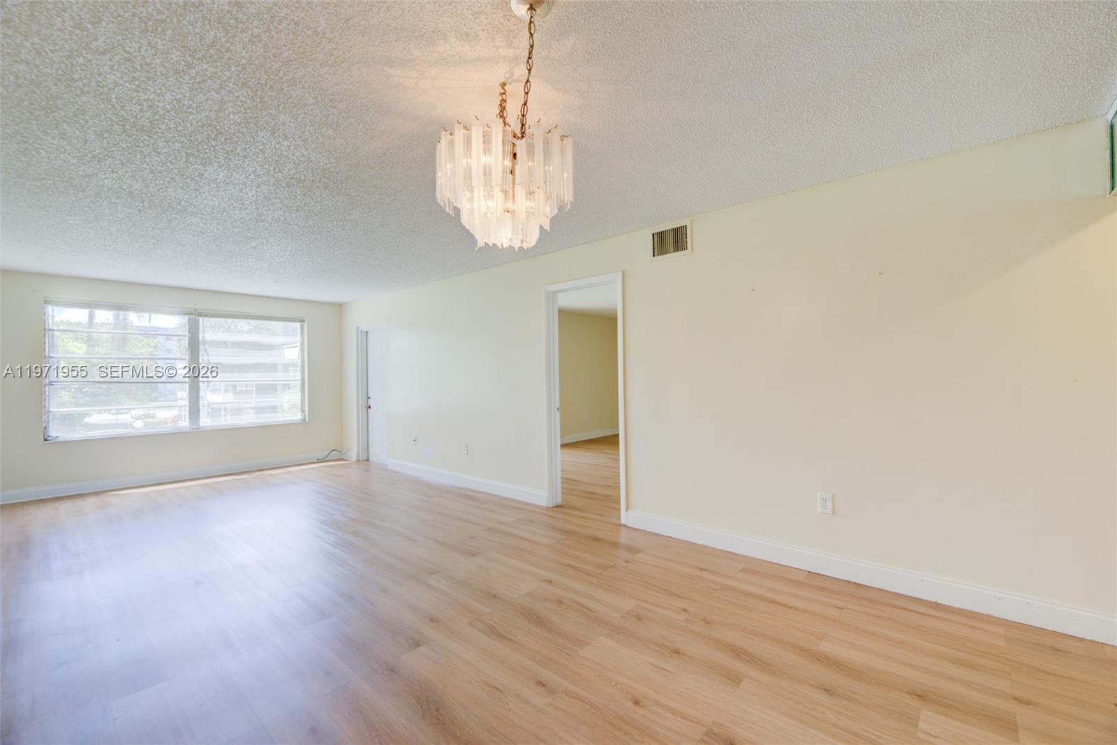 OMEGA CONDO NO 6 - Residential