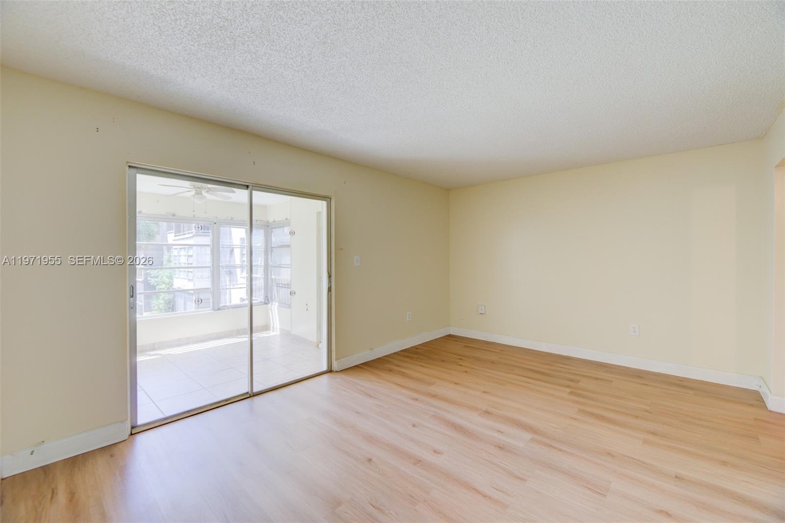 OMEGA CONDO NO 6 - Residential