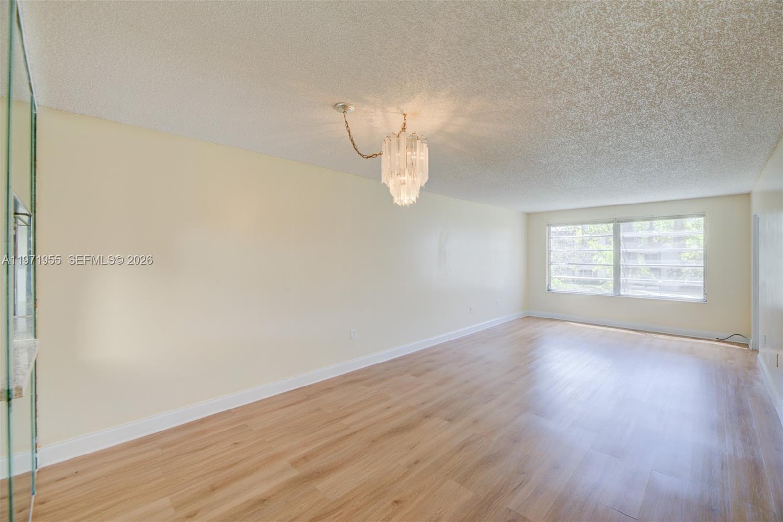 OMEGA CONDO NO 6 - Residential