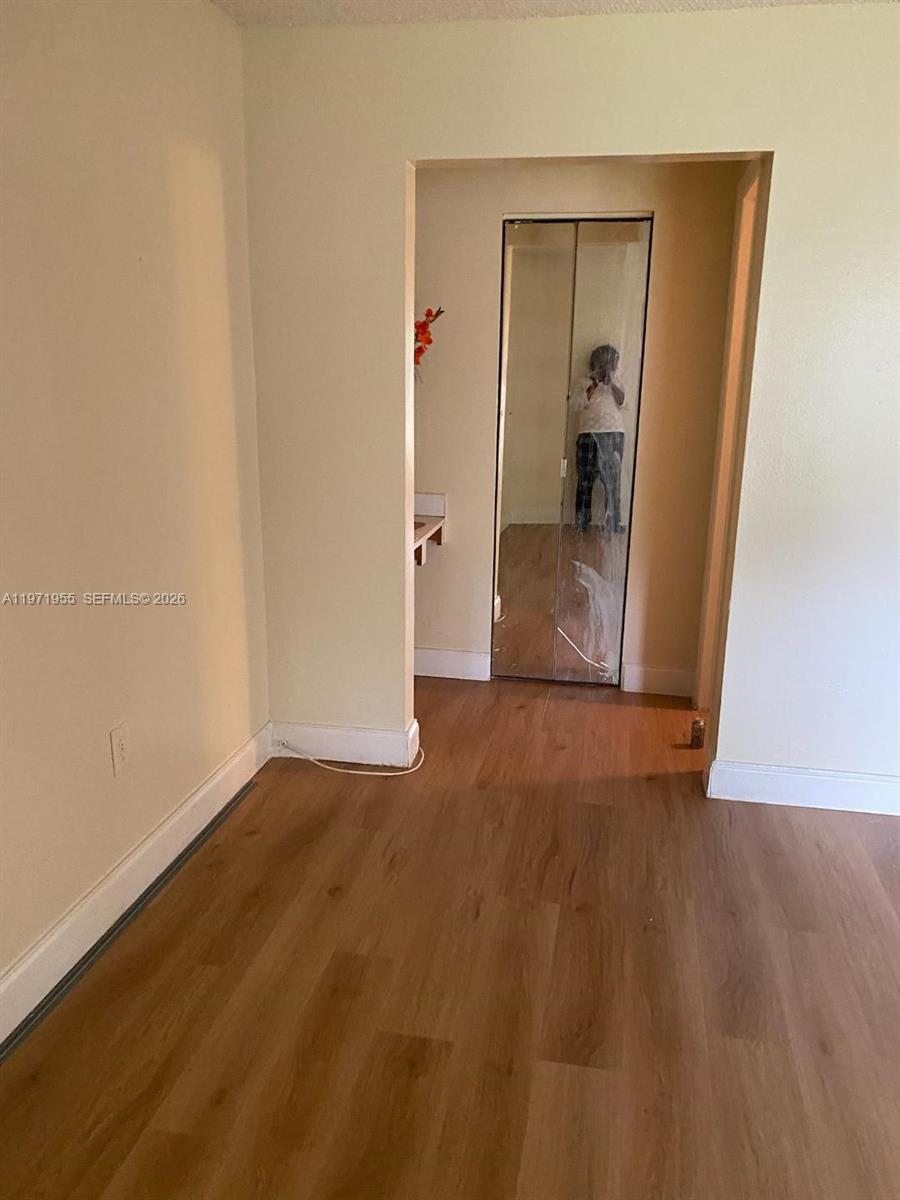 OMEGA CONDO NO 6 - Residential