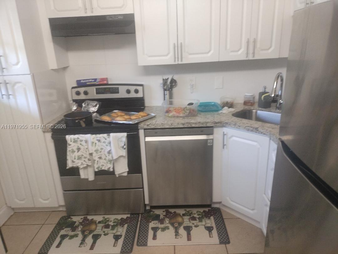 OMEGA CONDO NO 6 - Residential