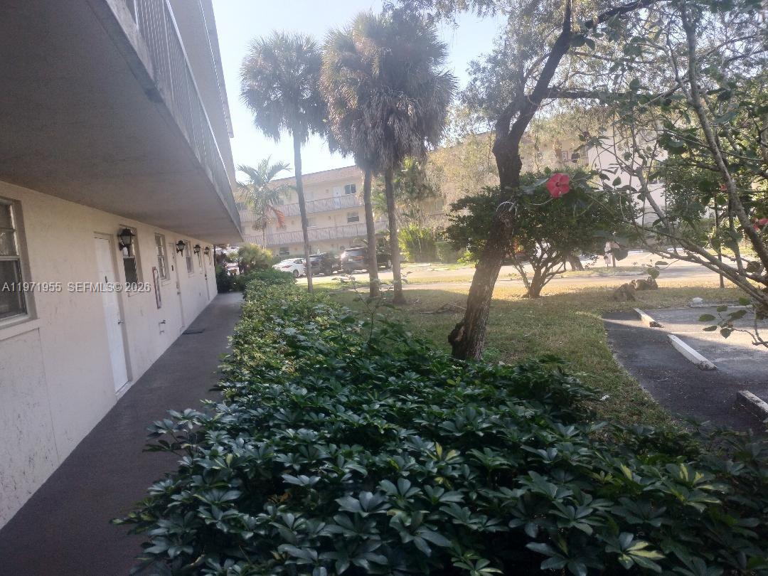 OMEGA CONDO NO 6 - Residential