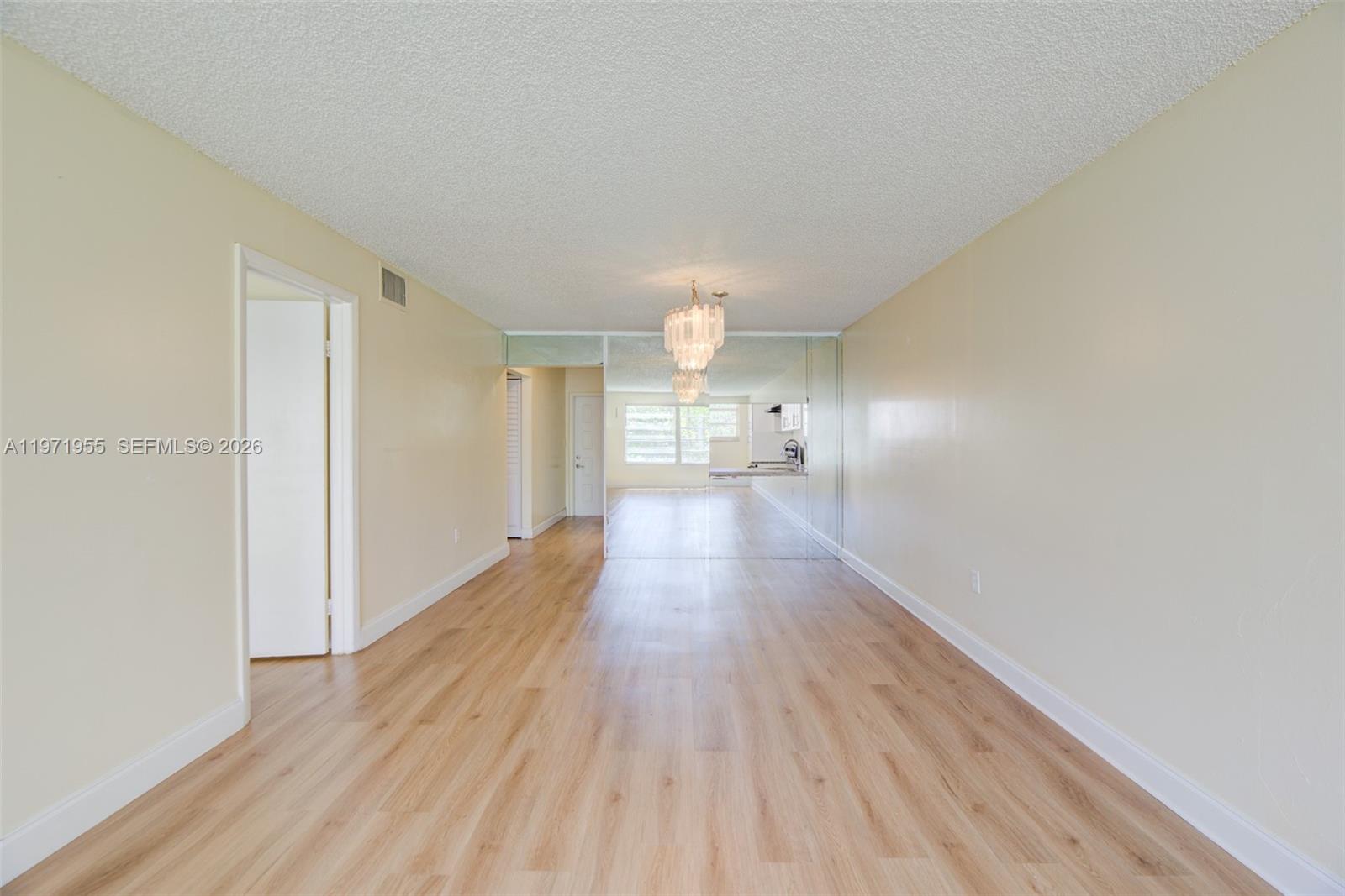 OMEGA CONDO NO 6 - Residential
