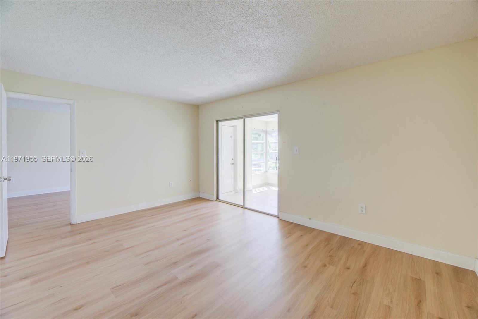 OMEGA CONDO NO 6 - Residential