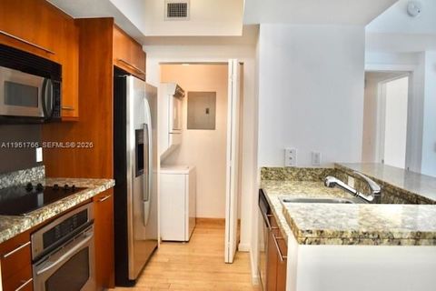 110 Washington Ave 1710 Miami Beach FL 33139