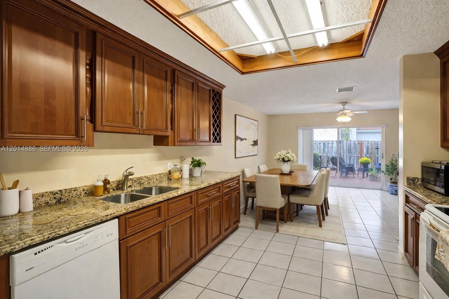 CHARLESTOWNE - Residential