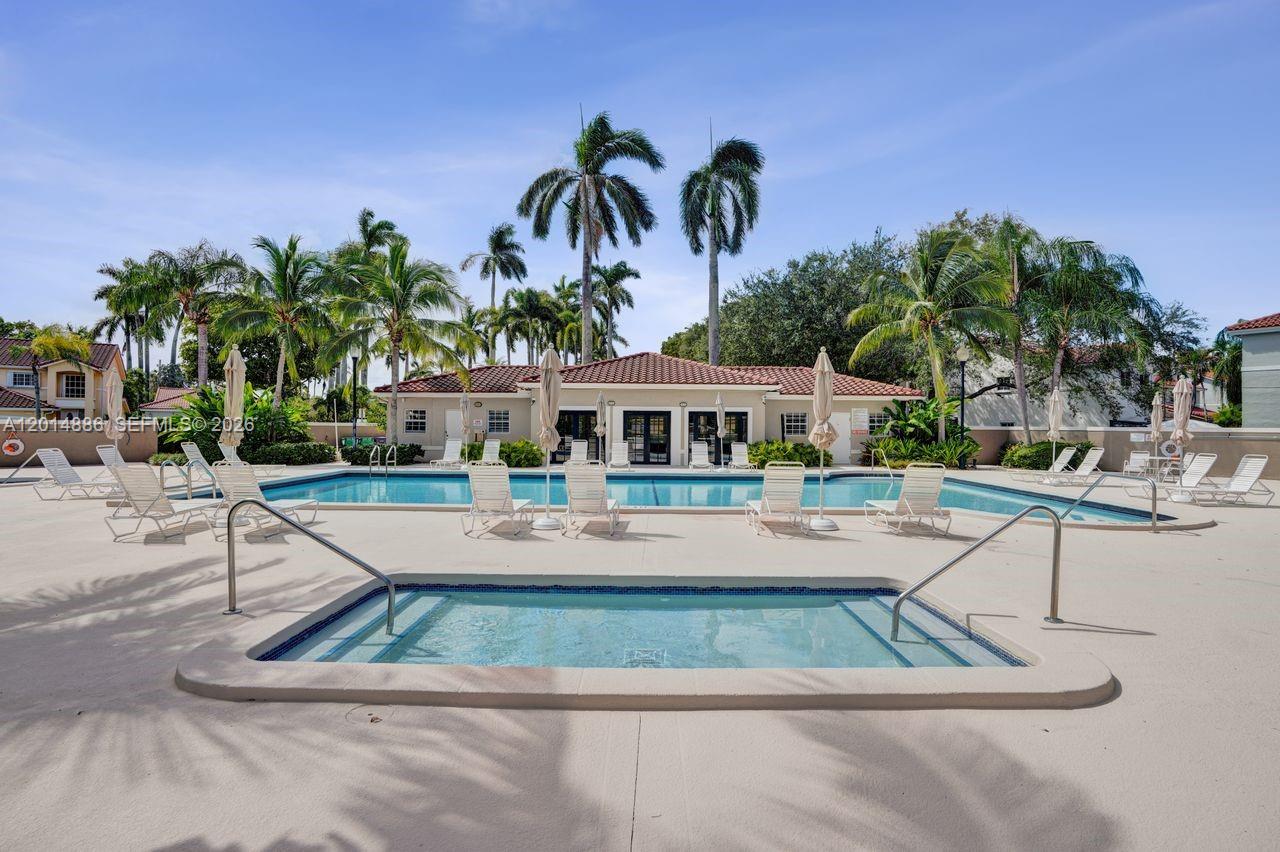 CHARLESTOWNE - Residential