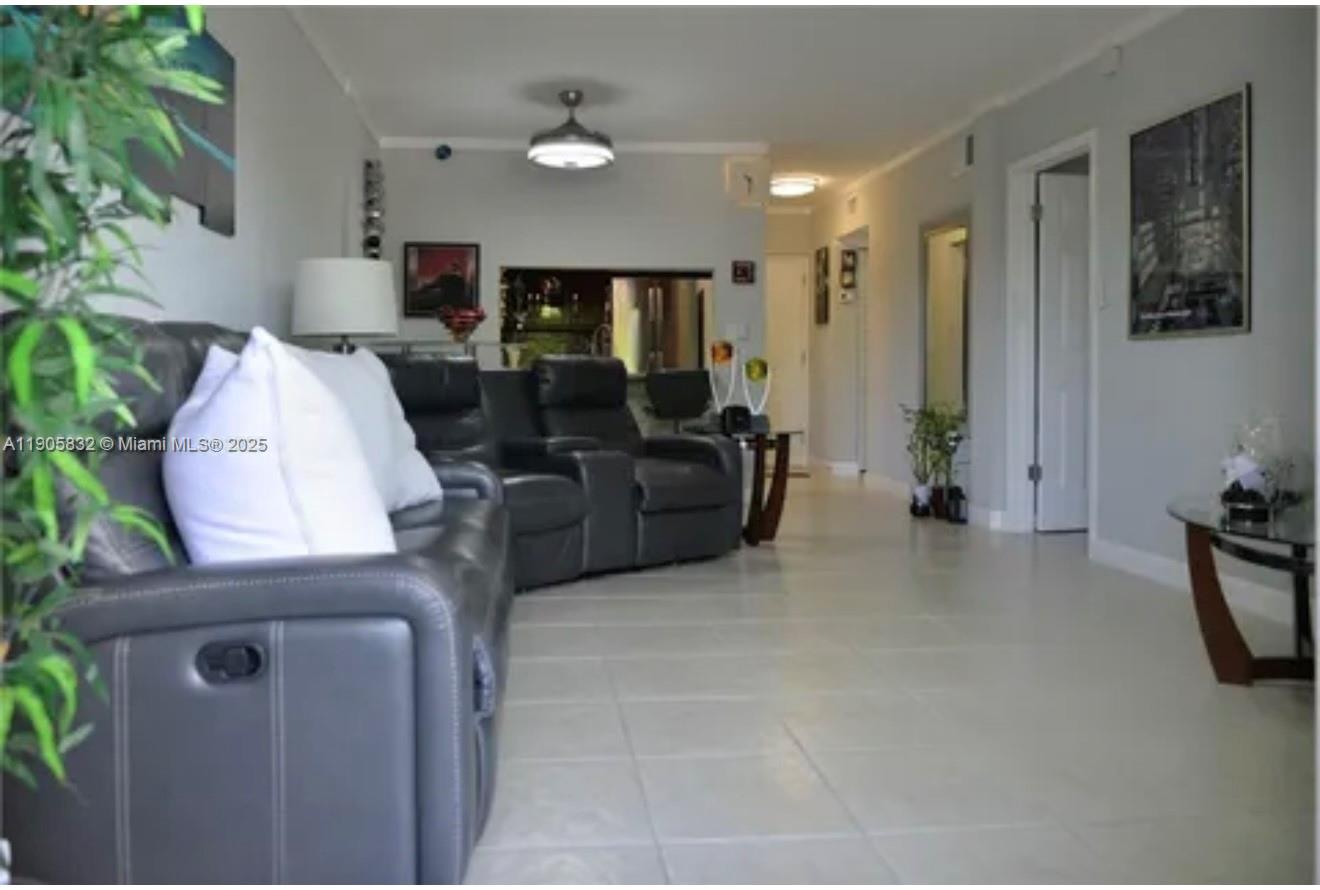 THE BERKELEY CONDO - Residential