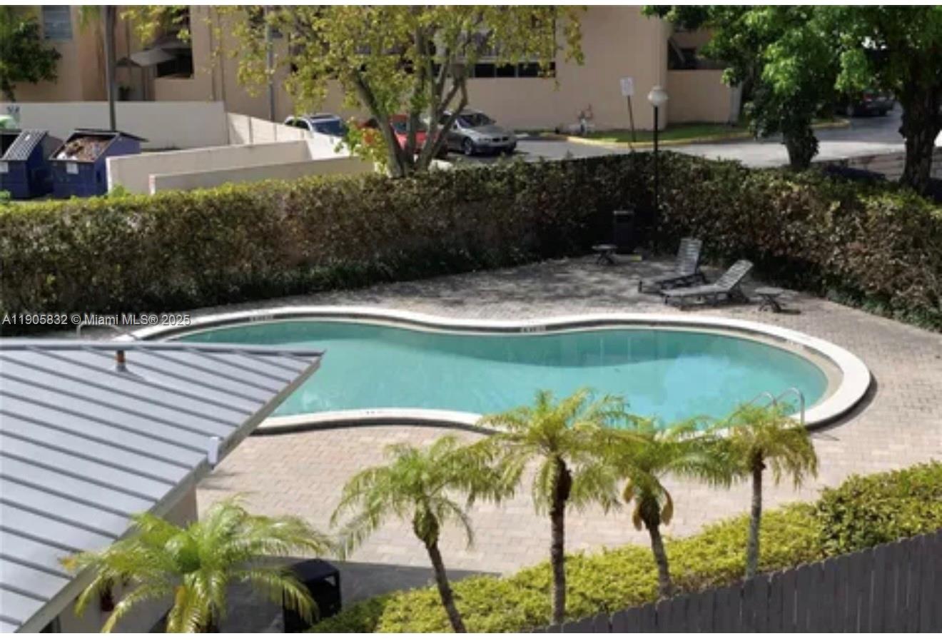 THE BERKELEY CONDO - Residential