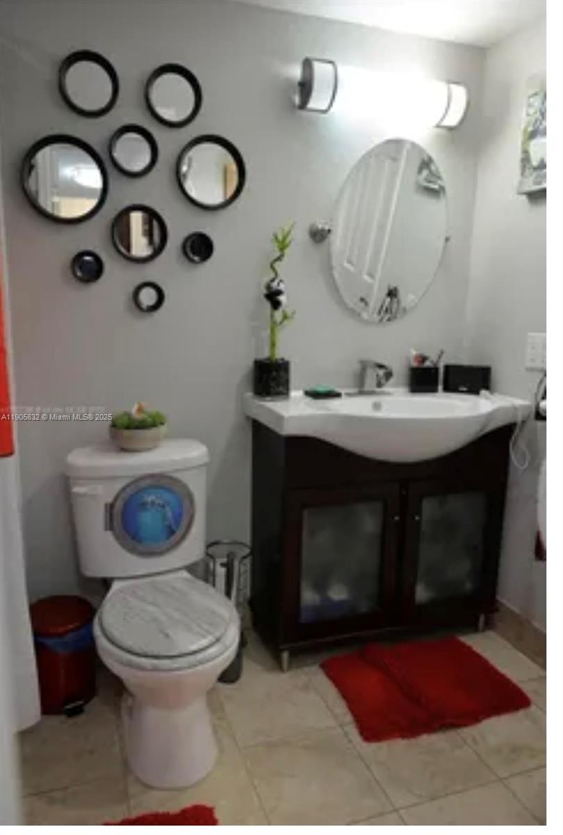 THE BERKELEY CONDO - Residential