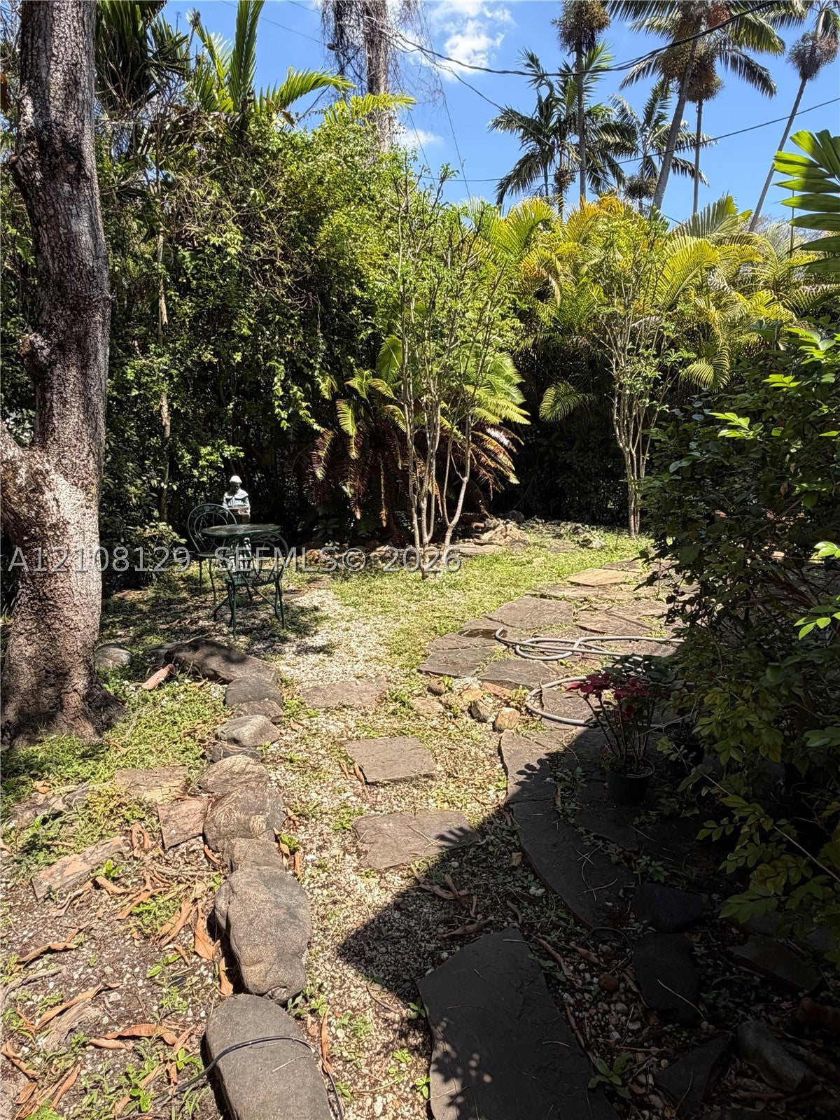 1209 Mariana Ave