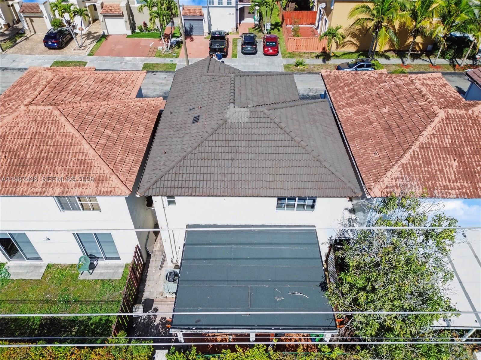 BRISTOL POINTE - Residential