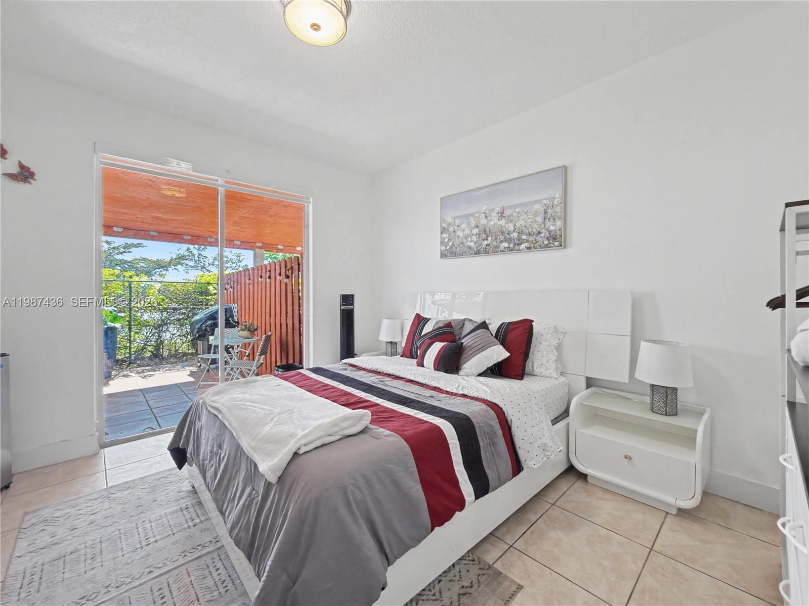 BRISTOL POINTE - Residential