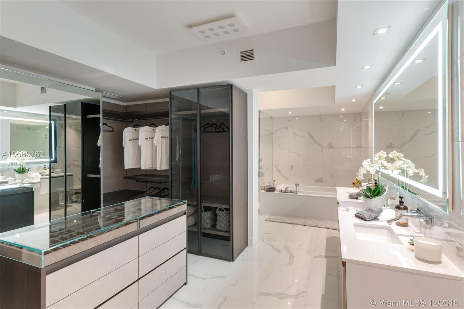 PRIVE CONDO - Residential Lease