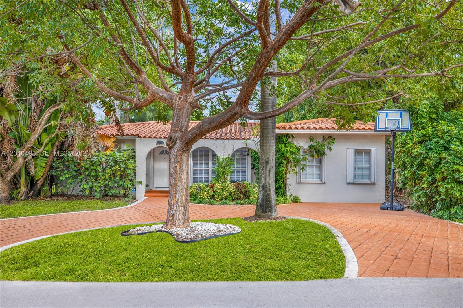 NORTH BAY ISLAND - Residential Lease