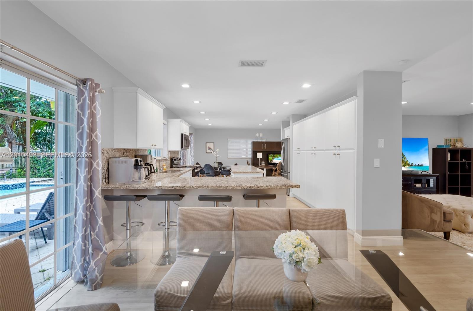 NORTH BAY ISLAND - Residential Lease