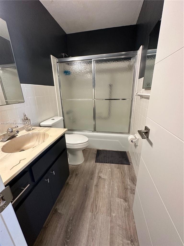 EVERETT ARMS NO 3 CONDO - Residential Lease