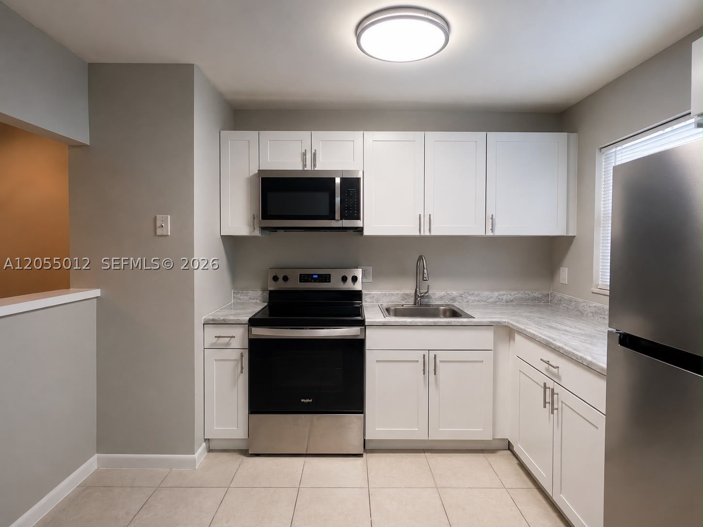 3930 Crystal Lake Dr 208