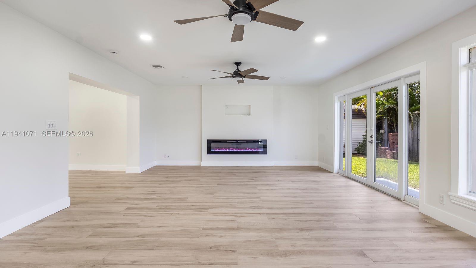 CORAL RIDGE ISLES - Residential