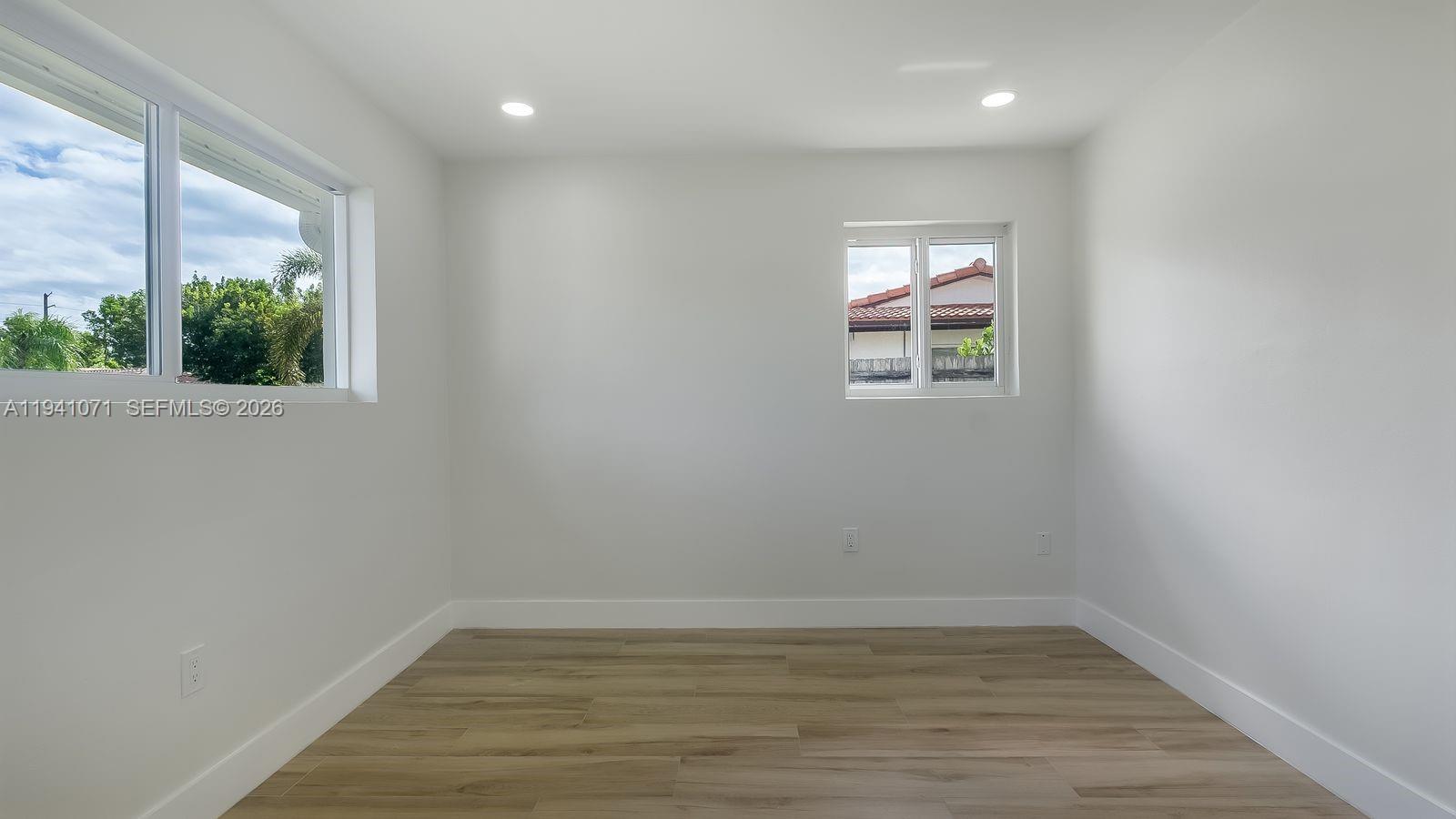 CORAL RIDGE ISLES - Residential