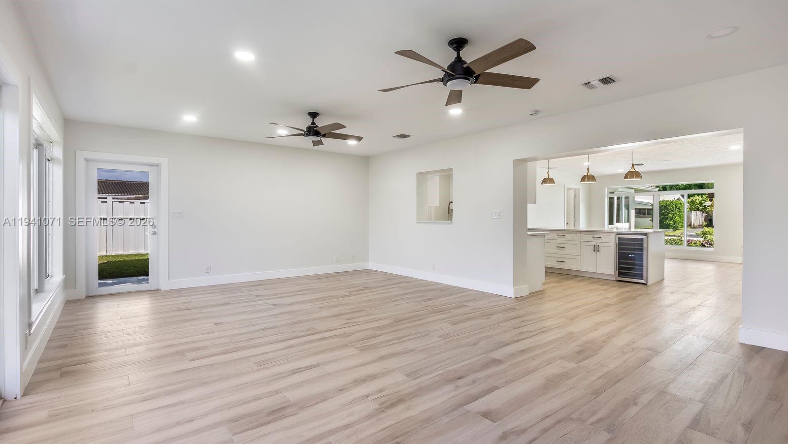 CORAL RIDGE ISLES - Residential