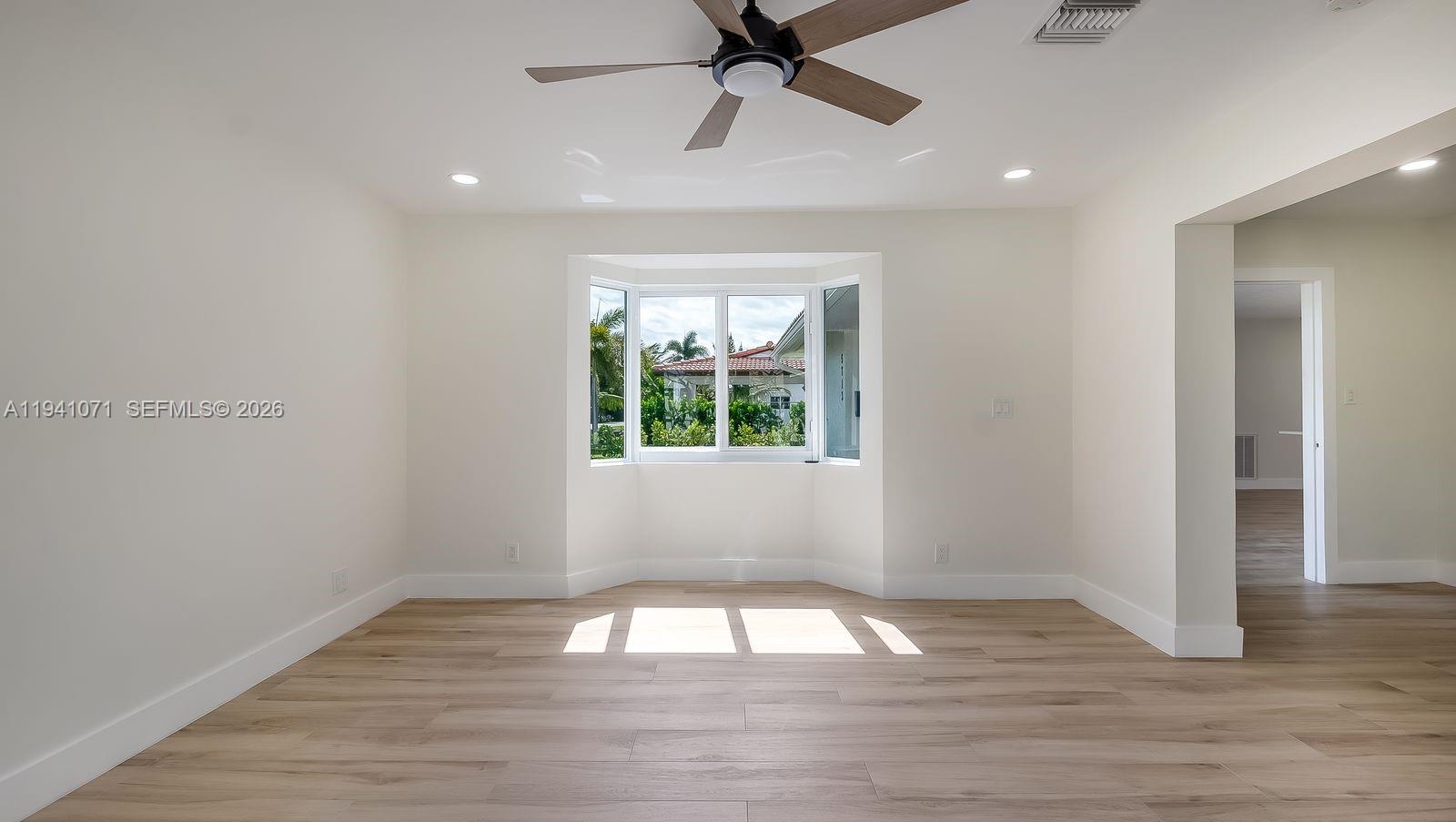 CORAL RIDGE ISLES - Residential
