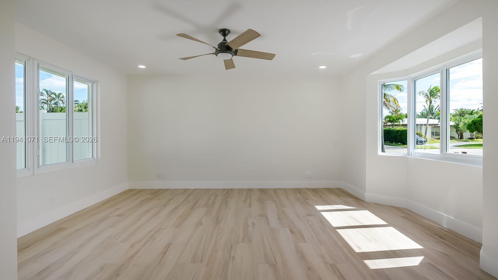 CORAL RIDGE ISLES - Residential