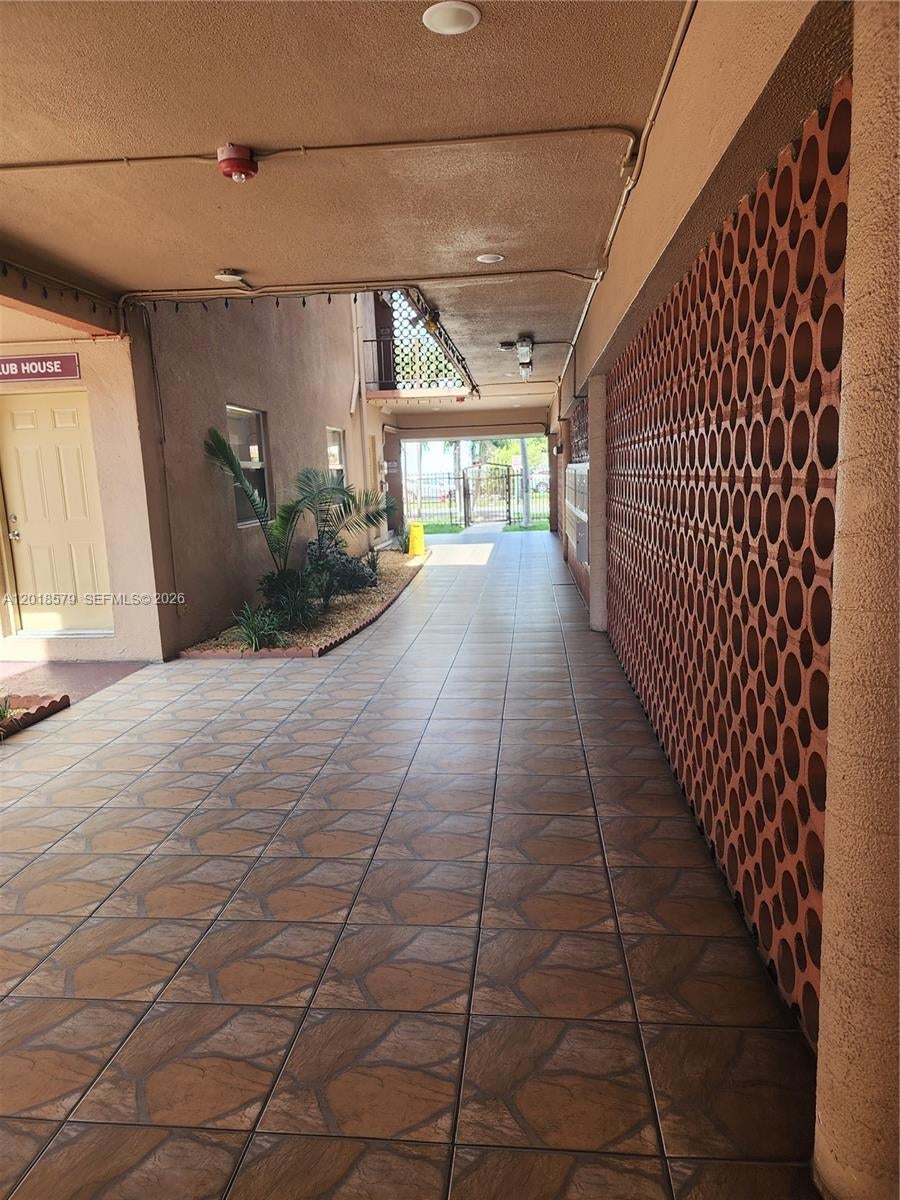 ROYAL PALMETTO CONDO - Residential