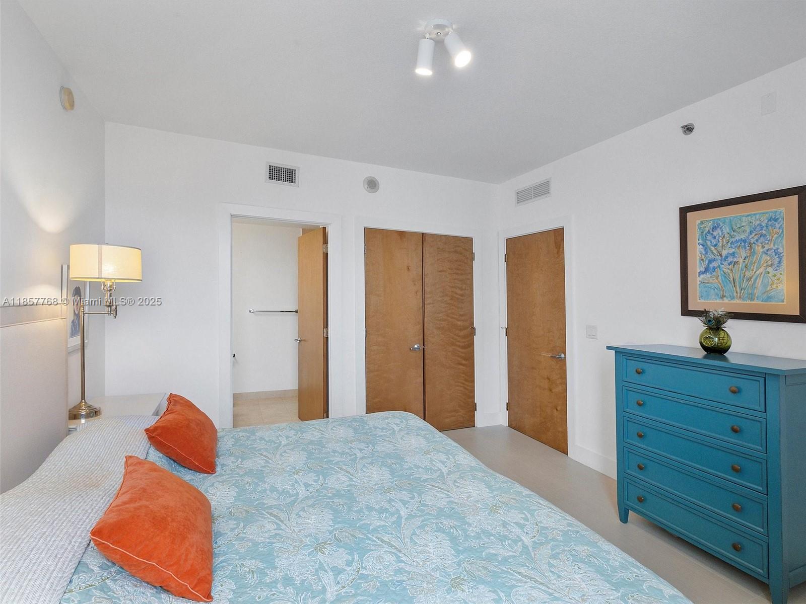 1060 BRICKELL CONDO - Residential Lease