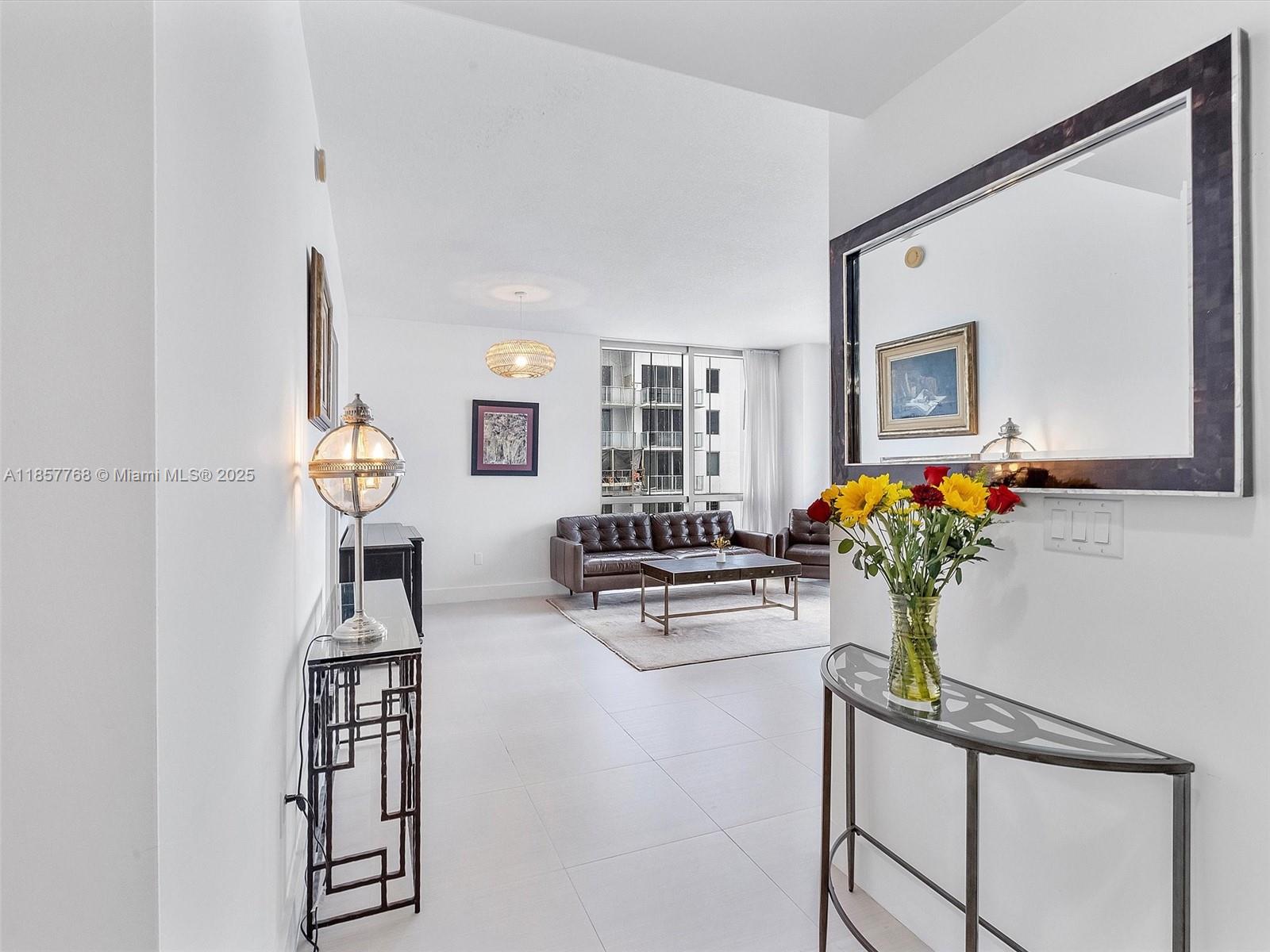 1060 Brickell Ave 3117