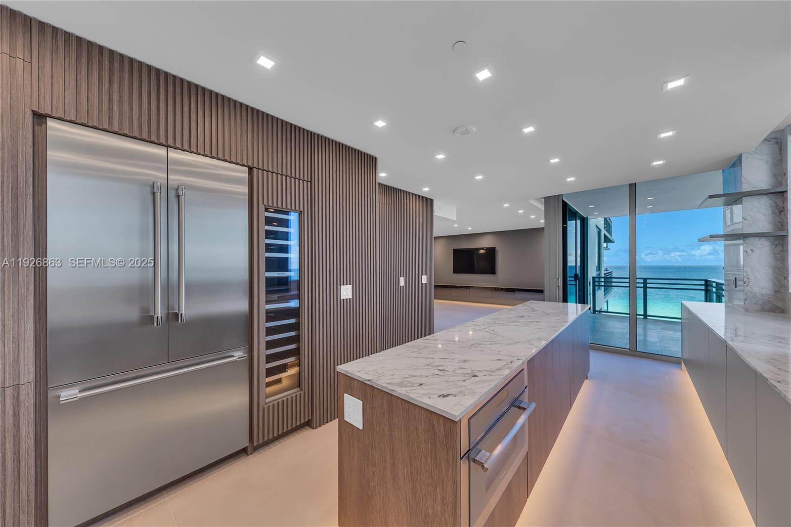 DIPLOMAT OCEANFRONT RESID - Residential