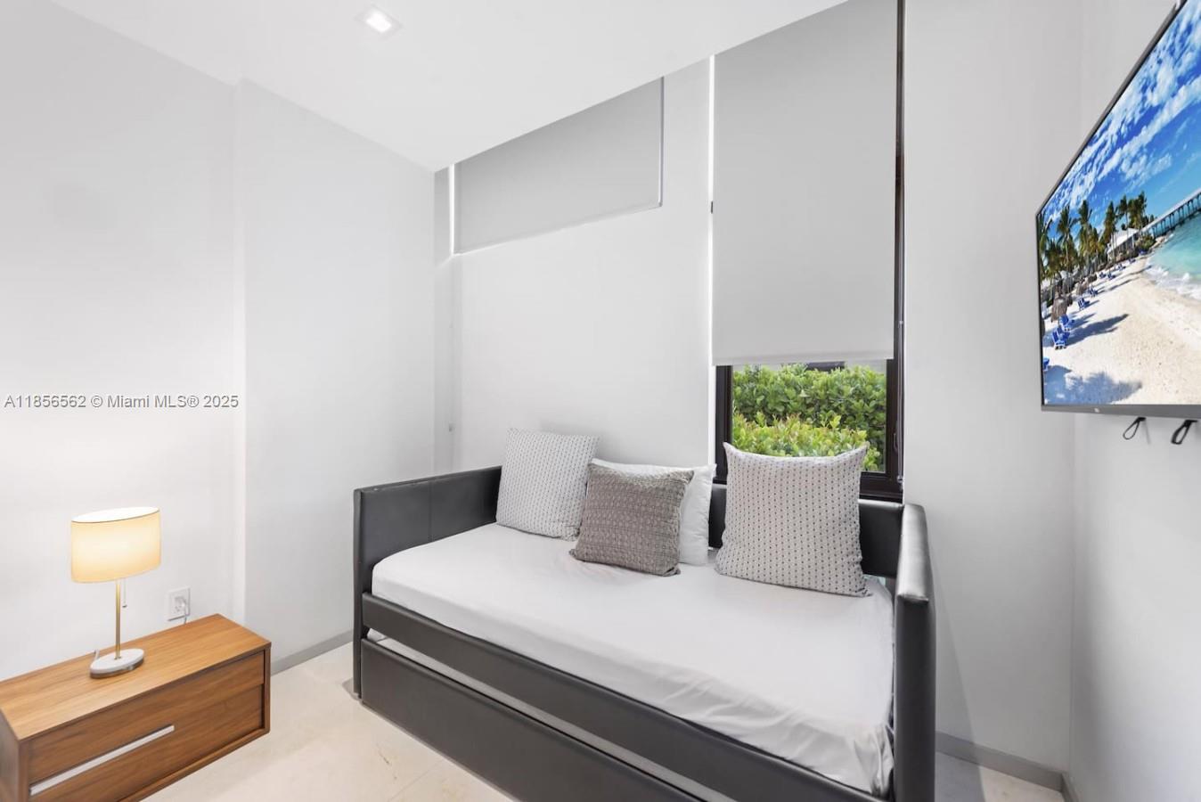 GOLDEN ISLES SEC - Residential Lease