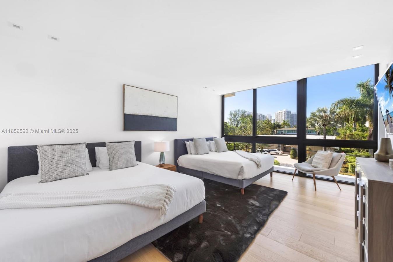 GOLDEN ISLES SEC - Residential Lease