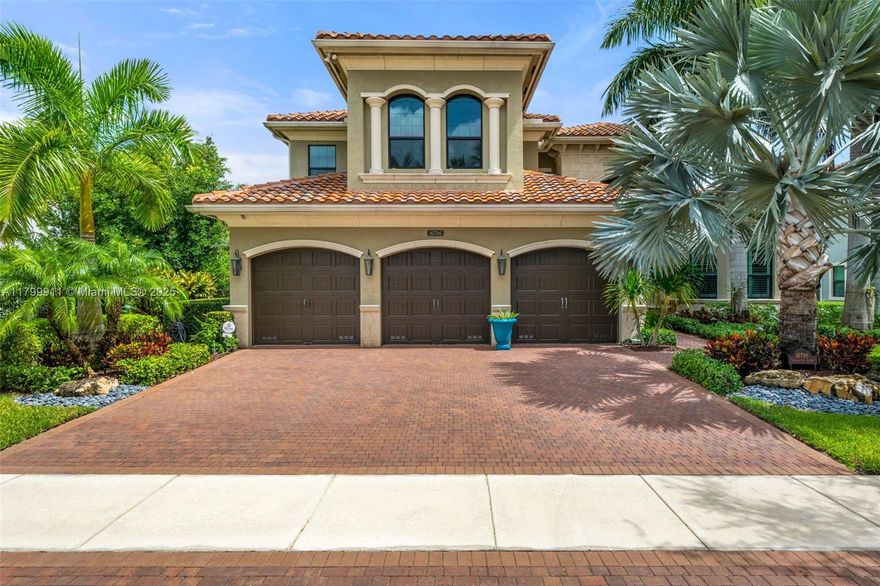 Gorgeous oversized property in Seven Bridges.
Vaulted ceilings, lots of natural light, formal dining room, wine cellar, three car garage, whole house generator, outdoor kitchen, powered  retractible screens, chefs kitchen with subzero fridge, high end appliances and gigantic kitchen island.
Separate large office and additional spacious room with full bathroom. Additional loft area  with built-in cabinetry.
Master bedroom has HIS and HER walk-in closets and HIS and HER bathrooms.
Great lot, great view and great community with tennis courts, gym, fitness rooms, restaurant and many more.
Property is tenant occupied till October 2025.