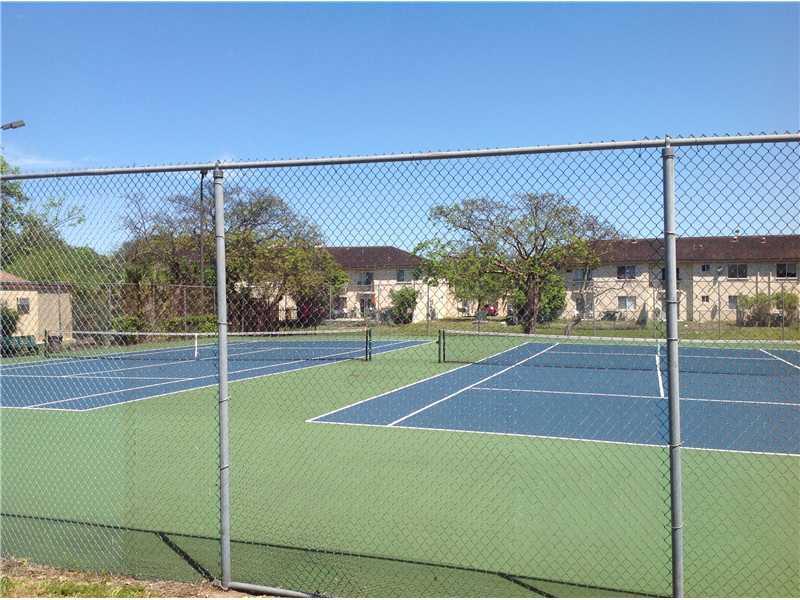 SNAPPER VILLAGE - Residential Lease