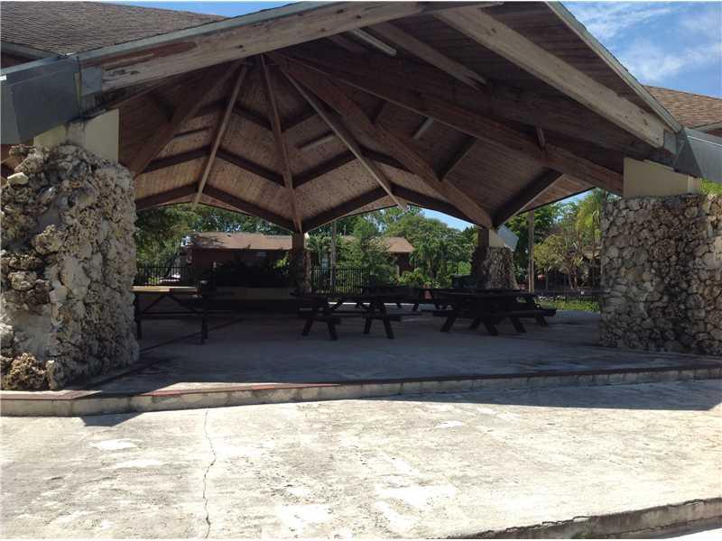 SNAPPER VILLAGE - Residential Lease