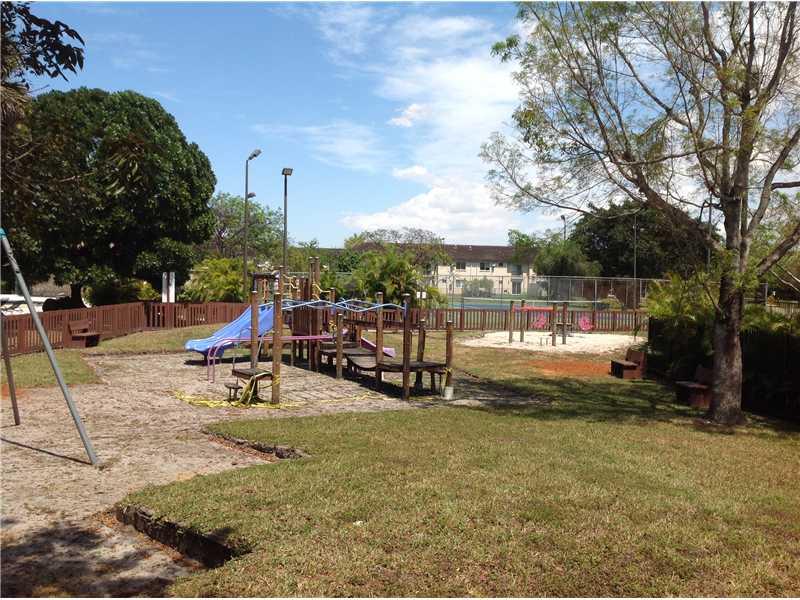 SNAPPER VILLAGE - Residential Lease