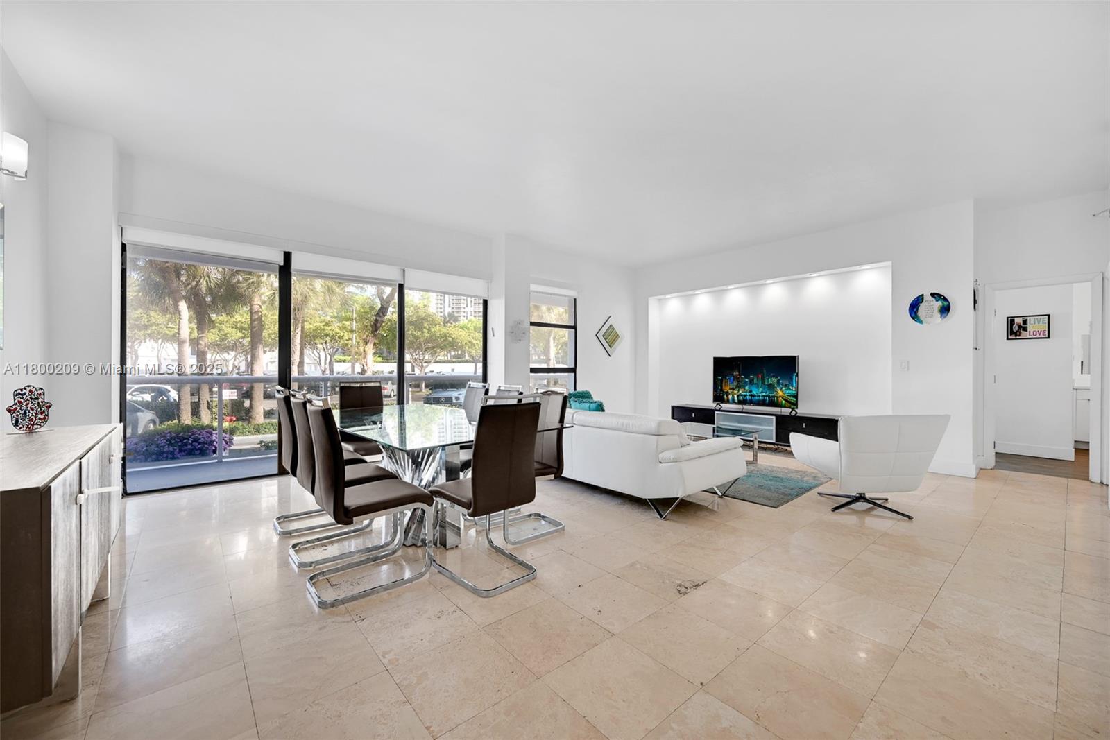 20505 E Country Club Dr 137