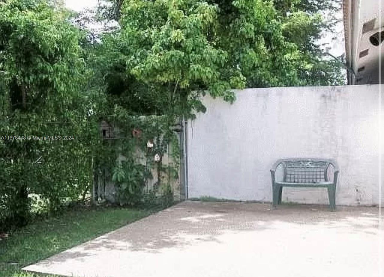 CORAL SPRINGS COUNTRY CLU - Residential Income