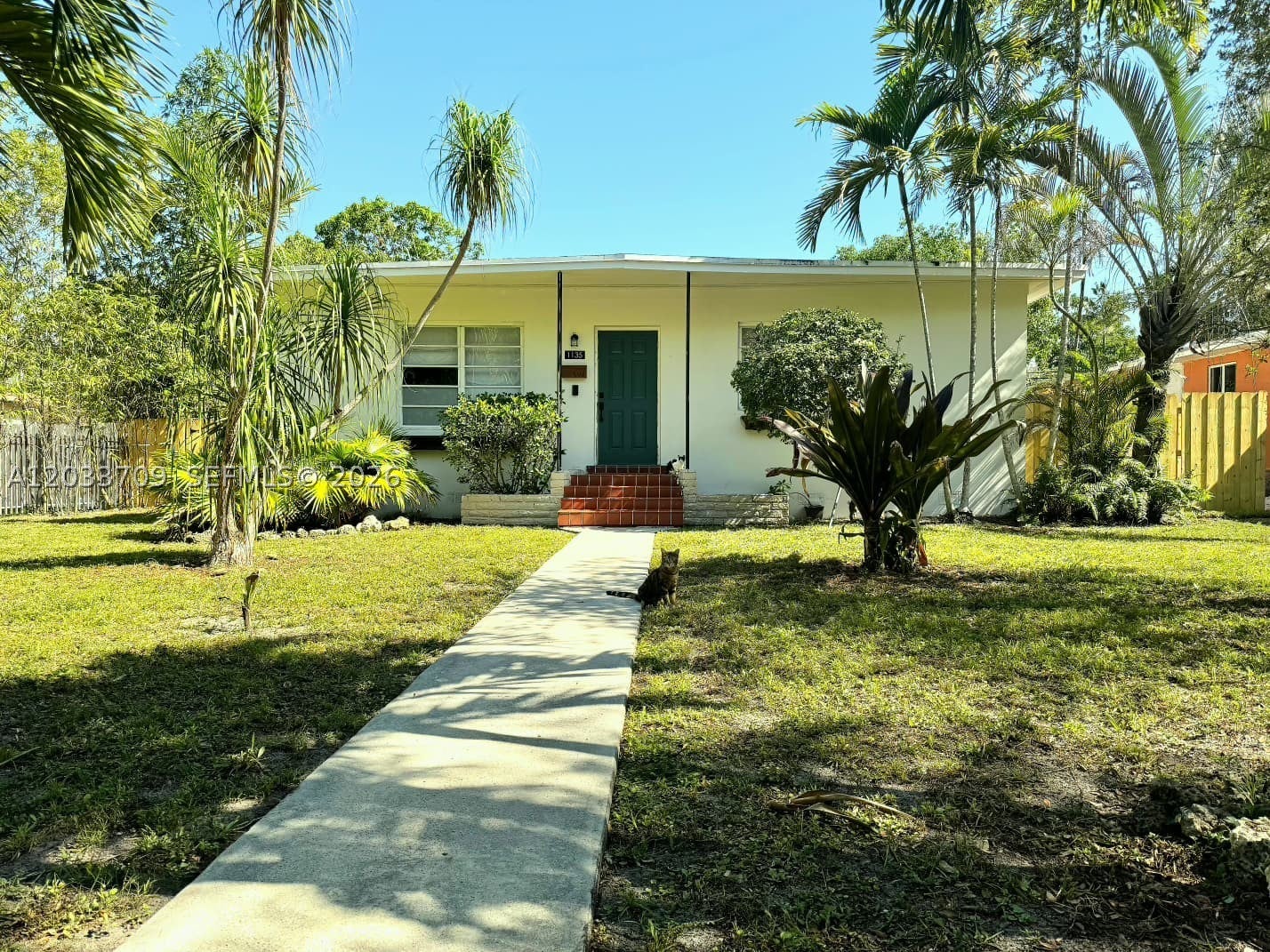 1135 NE 133 rd St, North Miami FL 33161