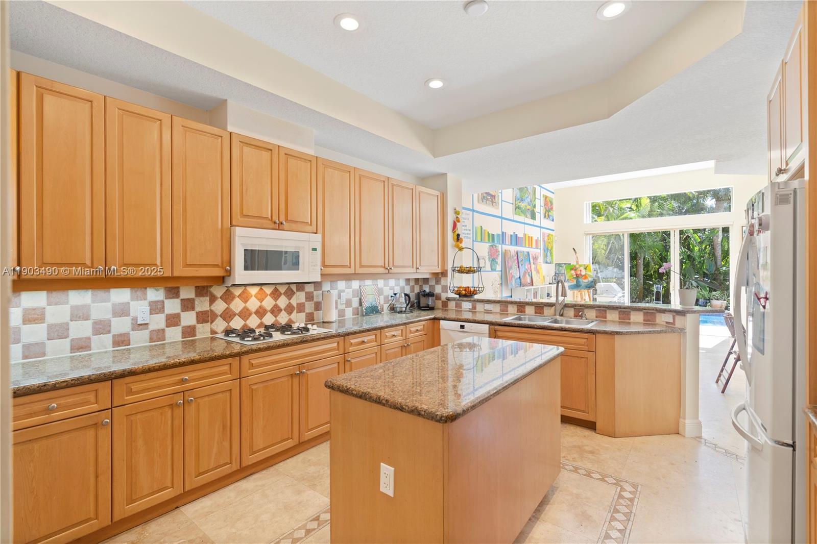 PRESIDENTIAL ESTATES SOUT - Residential Lease