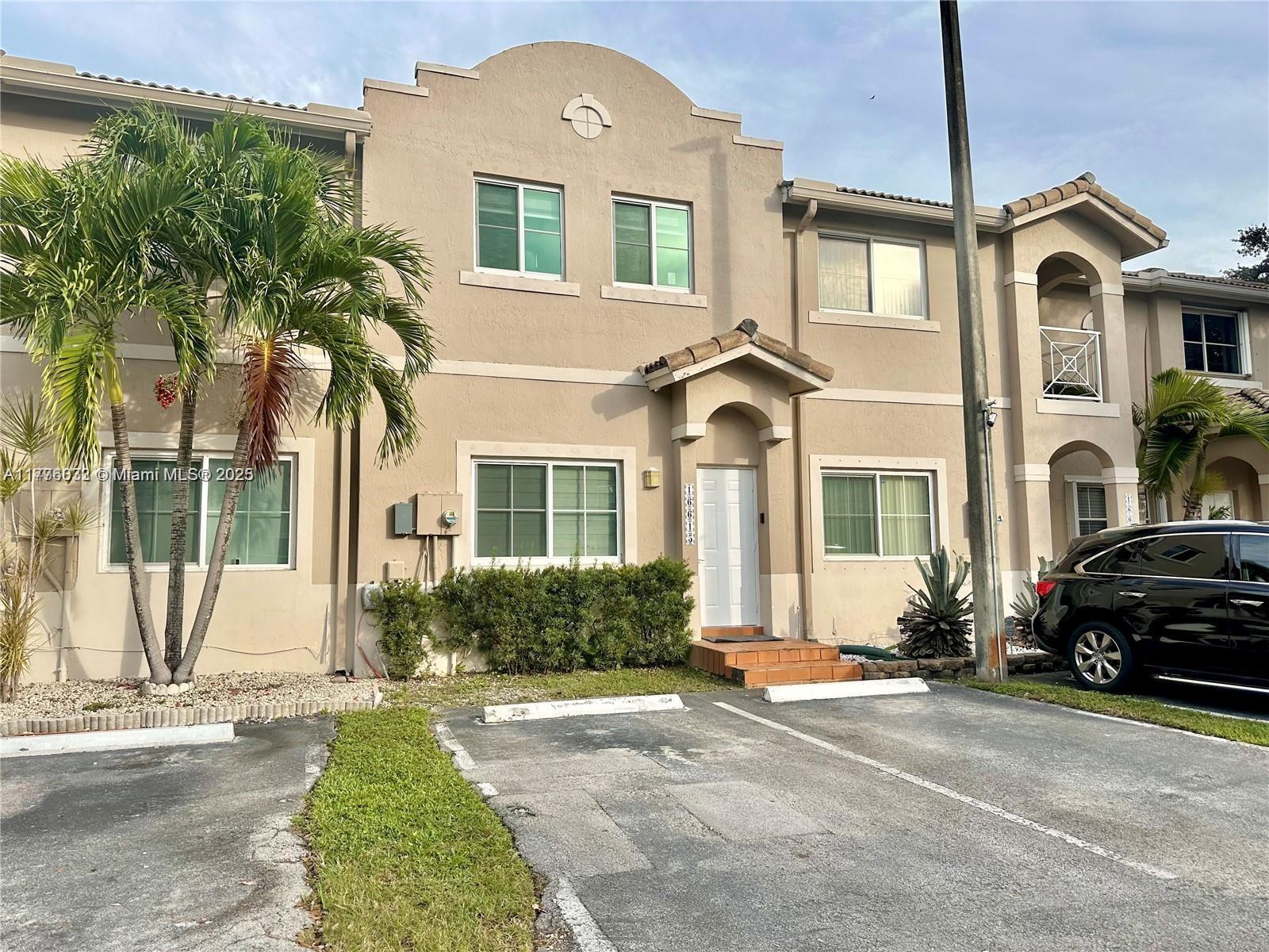 Rental Property at 16615 Nw 70th Ct, Miami Lakes, Miami-Dade County, Florida - Bedrooms: 2 
Bathrooms: 3  - $2,950 MO.