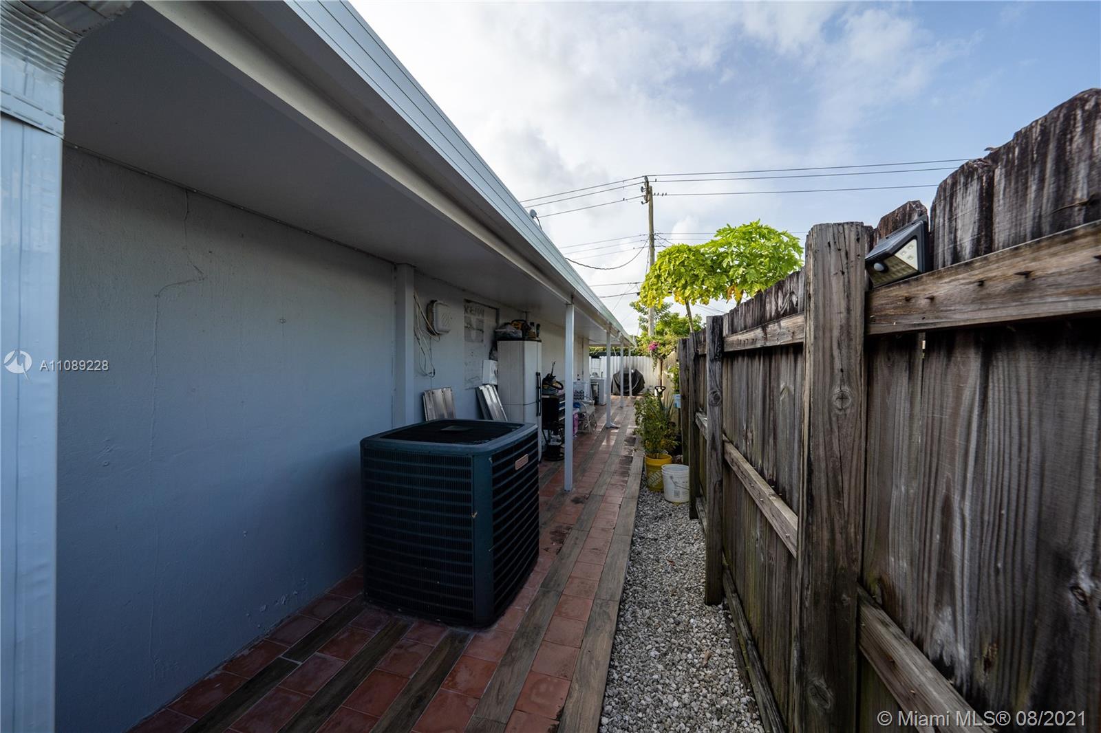 CAROL CITY - Residential