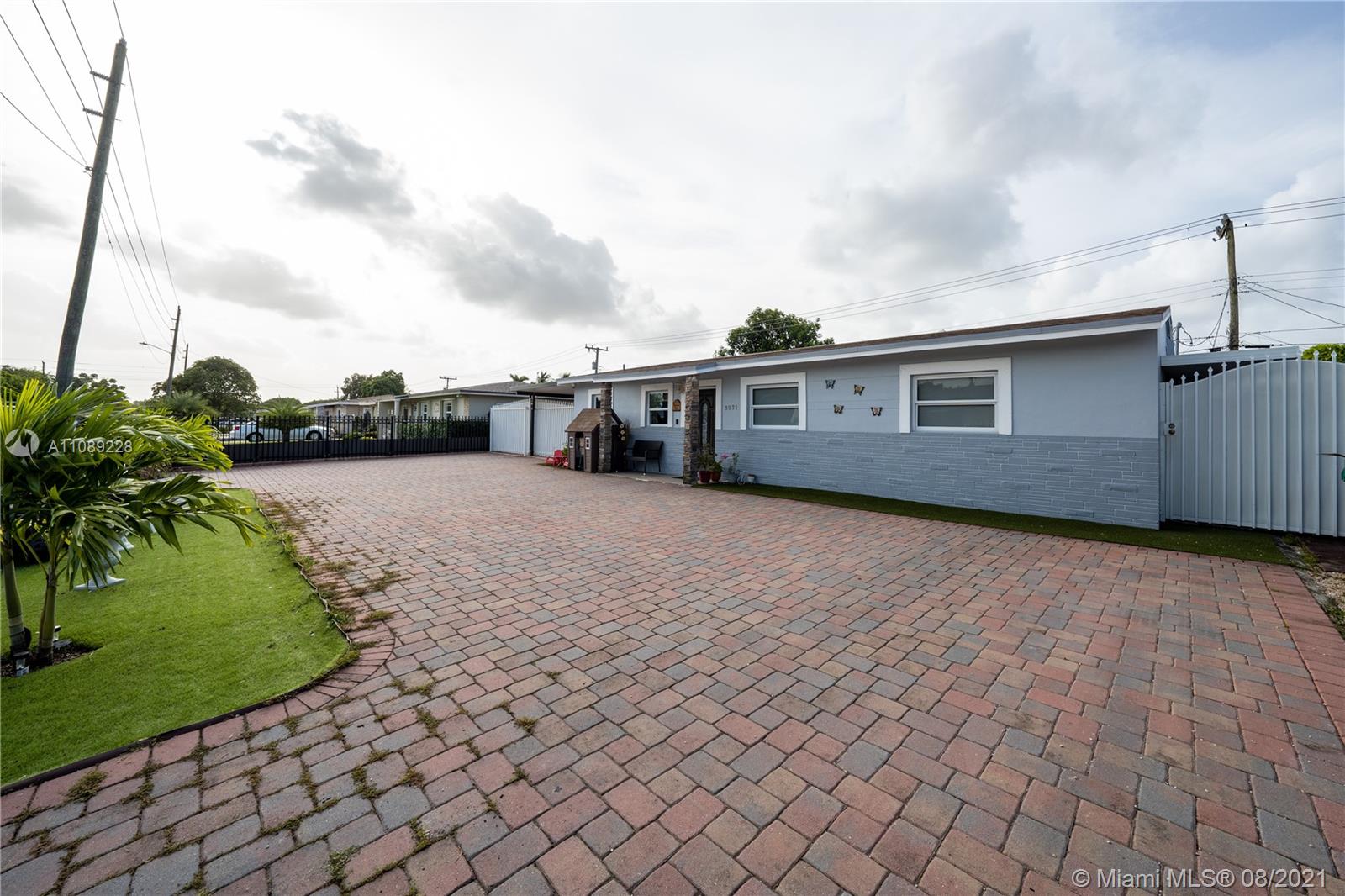 CAROL CITY - Residential