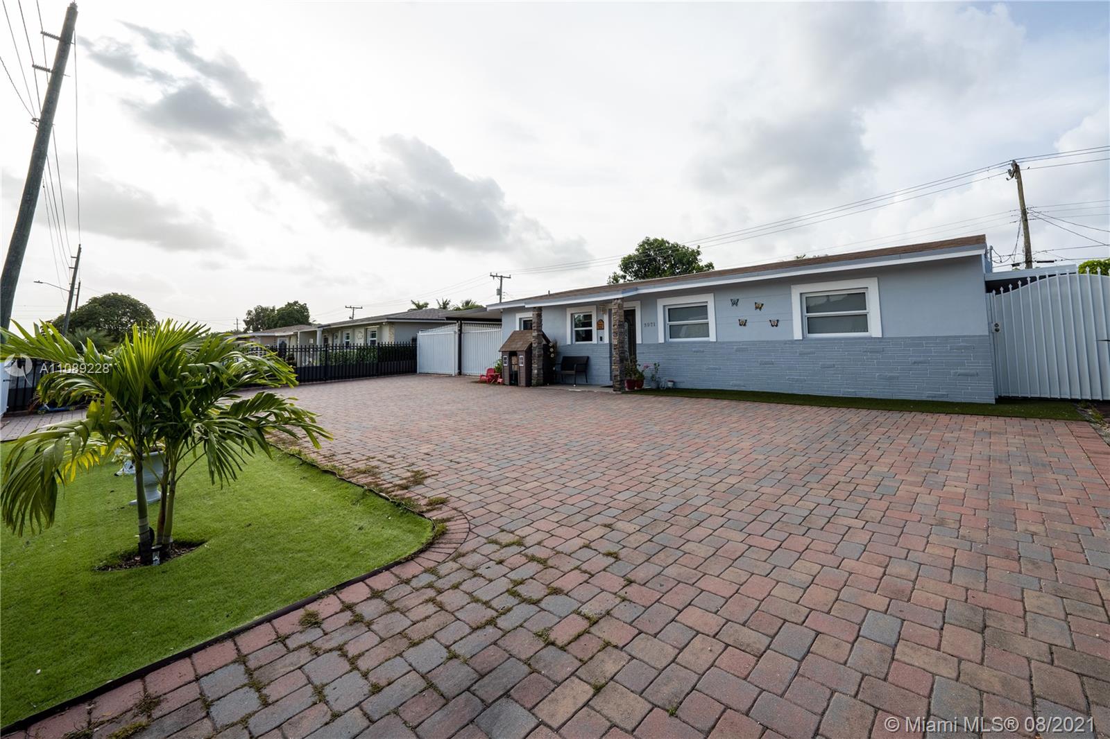 CAROL CITY - Residential