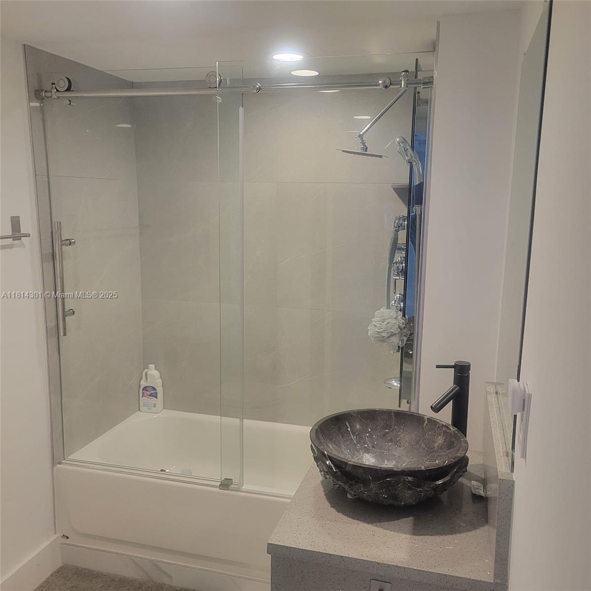 CLUB ATLANTIS CONDO - Residential Lease