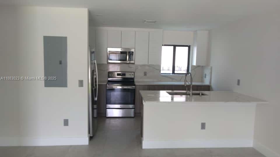 PINEWOOD PARK PL AMD 2ND - Residential Lease