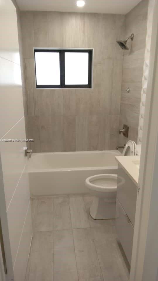 PINEWOOD PARK PL AMD 2ND - Residential Lease