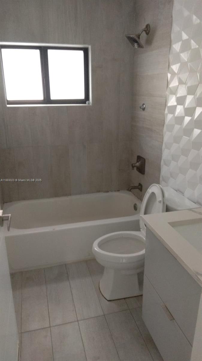 PINEWOOD PARK PL AMD 2ND - Residential Lease