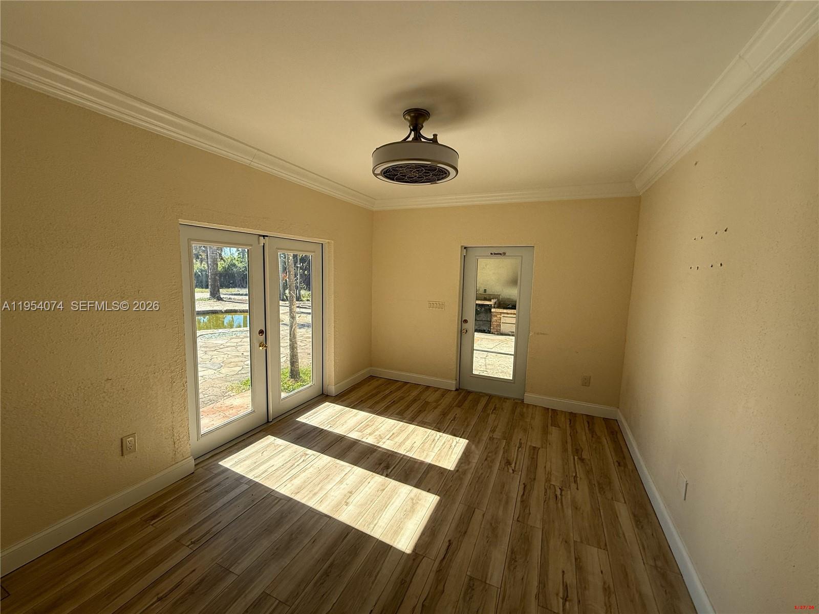 REDLANDS - Residential